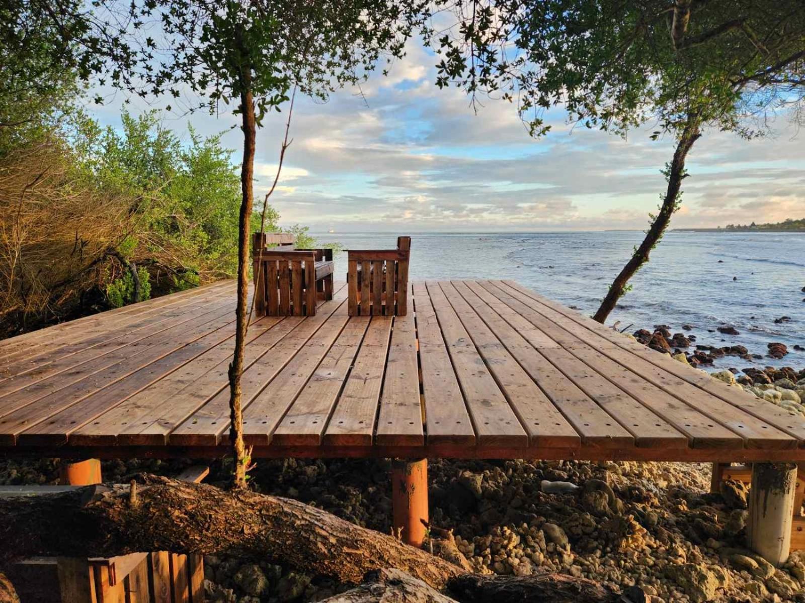 Surf Deck Hotel Thulusdhoo Exterior foto