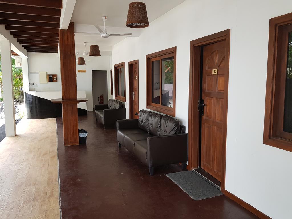 Surf Deck Hotel Thulusdhoo Exterior foto