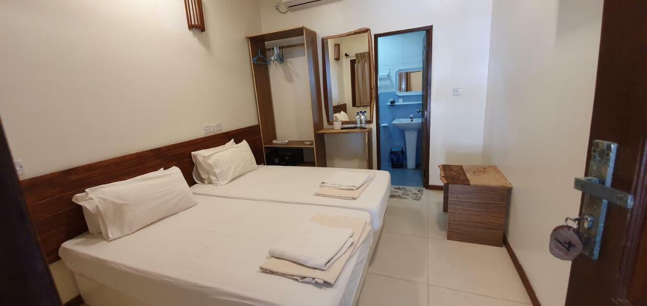 Surf Deck Hotel Thulusdhoo Exterior foto