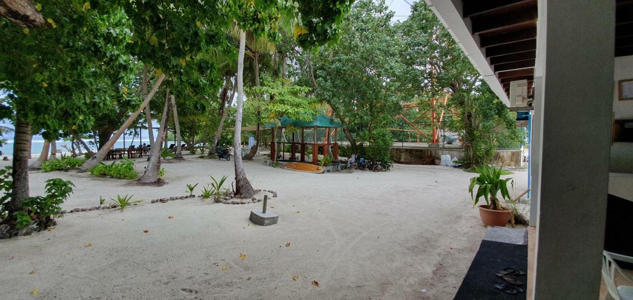 Surf Deck Hotel Thulusdhoo Exterior foto